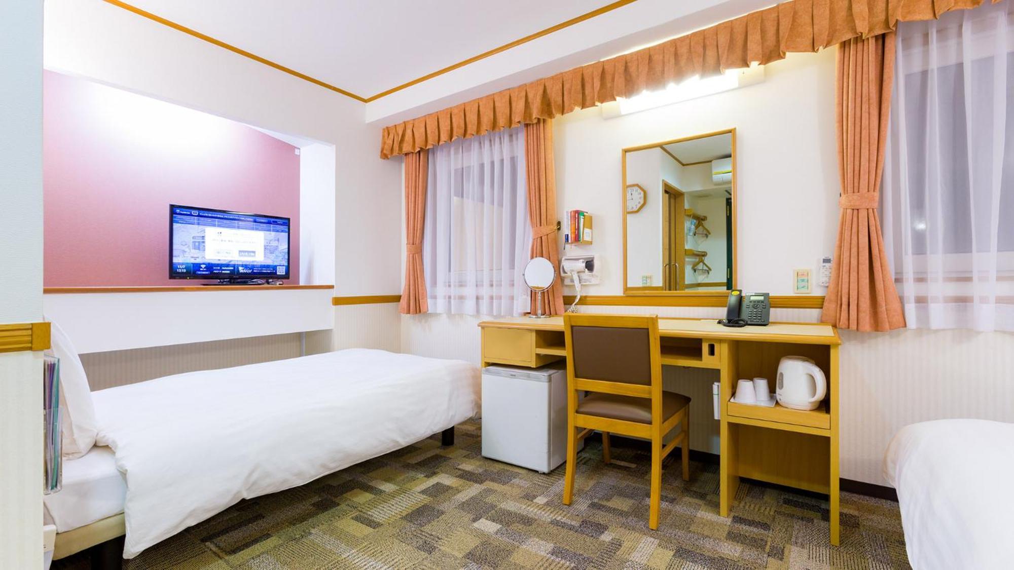 Toyoko Inn Toyohashi eki Higashi guchi Rom bilde